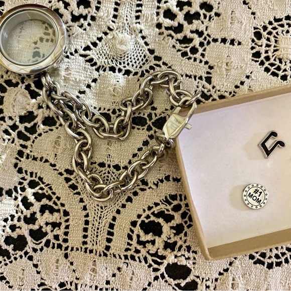 💥Stainless Steel 5 Charm Locket Bracelet💥 - Picture 7 of 9